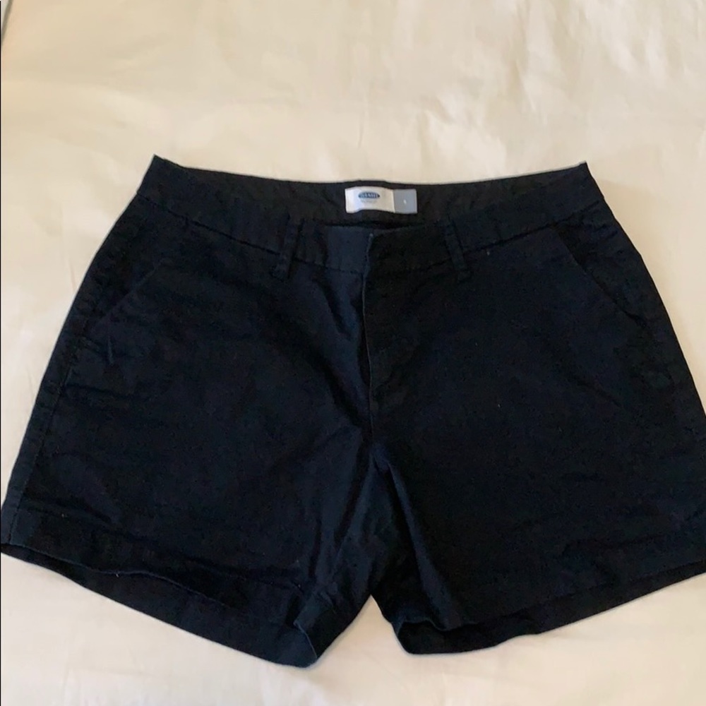 Old Navy black shorts